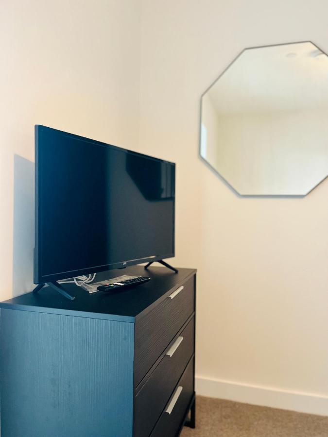 Fully Equipped One Bedroom Apartment Near Old Trafford Stadium! Manchester Exterior foto